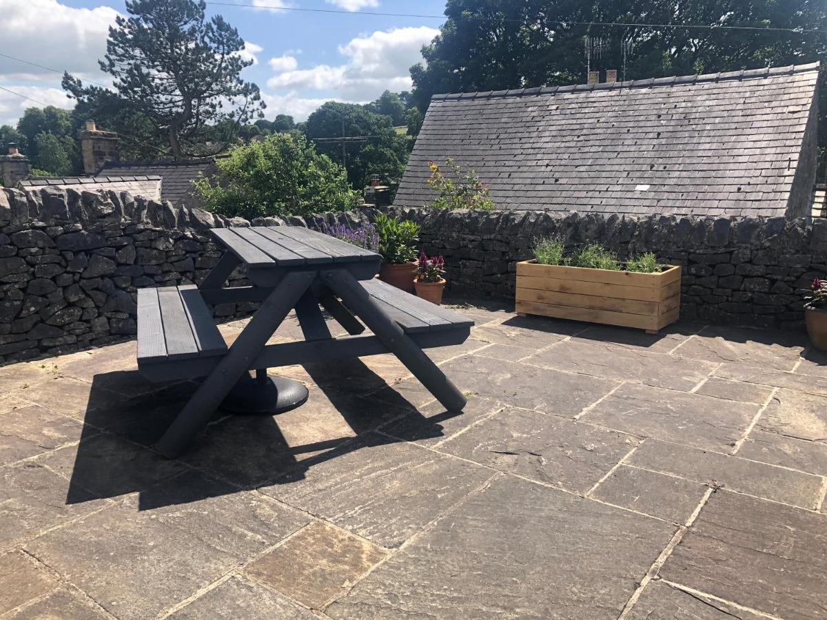 Weavers Cottage, Tideswell, Sleeps 6, Dog Friendly *